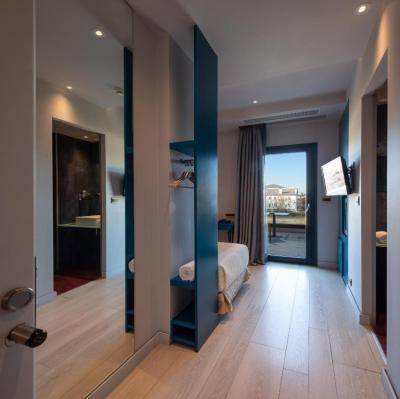 Single Room with Mountain View 8