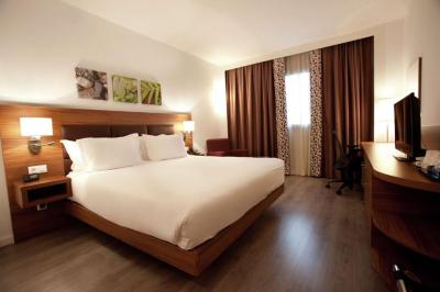 Quarto King - Acess&iacute;vel a Pessoas com Mobilidade Condicionada 3
