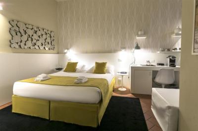 Deluxe Junior Suite with Spa Access 5