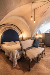 Deluxe Suite 2