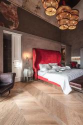Deluxe King Suite 3