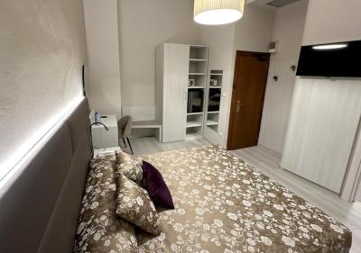 Doppelzimmer mit eigenem Bad 16