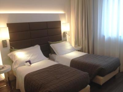 Standard Twin Room 1