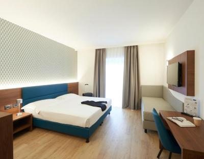 Standard Double or Twin Room 1