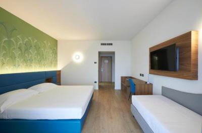 Standard Triple Room 5