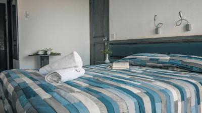 Double Room with Pool View 2