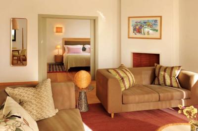 Two-Bedroom House with Garden View 1