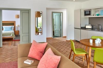 One-Bedroom Apartment 3