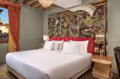 Superior Double or Twin Room Dinner Package 9