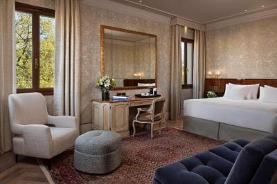 Deluxe Double or Twin Room 10