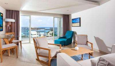 Deluxe Junior Suite 1