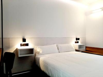Large Single Room 3