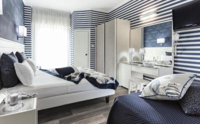 Quarto Deluxe com Varanda 6