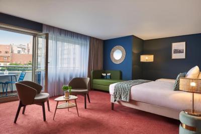 Superior suite with balcony 3