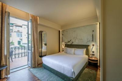 Quarto Duplo ou Twin Deluxe com Varanda 5
