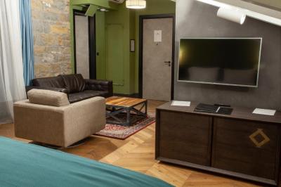 Suite Executive 6