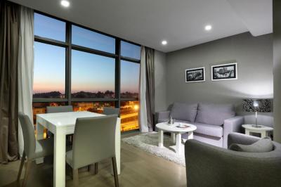 Family Room 3