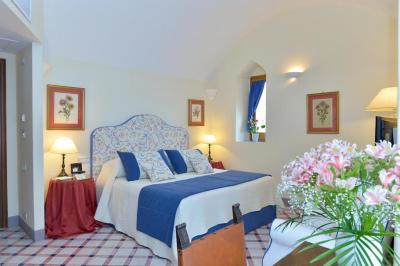 Superior Double Room with Sea View 1