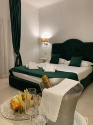Deluxe Double Room with Balcony 2