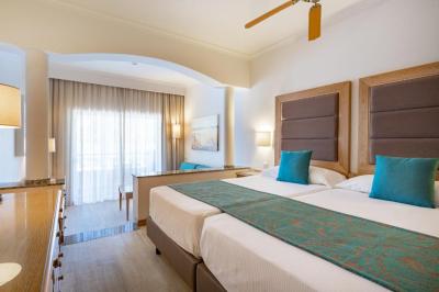 Habitaci&oacute;n Familiar Plus (3 adultos) 8