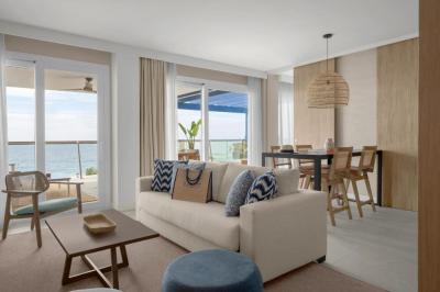 Seascape Suite with Private Pool 6
