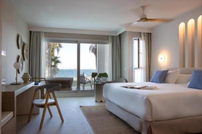 Premium Deluxe Sea View Room 10