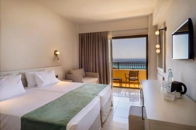 Superior Room Sea View 7