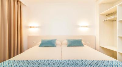 One-Bedroom Apartment ( 3 Adults + 1Child) 13