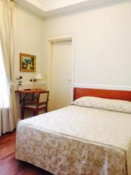 Family Room (2 Adults + 2 Children) 3