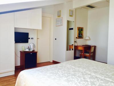 Double Room - Attic 7