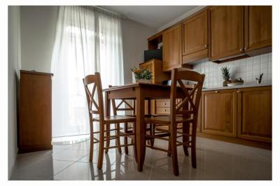 One-Bedroom Apartment with Partial/Side Sea View 6