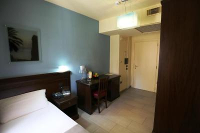 Budget Double Room 4