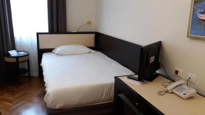 Quarto Individual 1