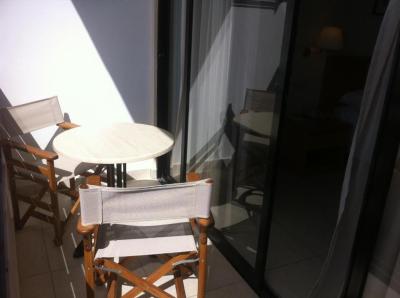 Camera Matrimoniale/Doppia con Letti Singoli con Vista Interna (2 Adulti + 2 Bambini) 3