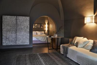 Luxury Suite 3