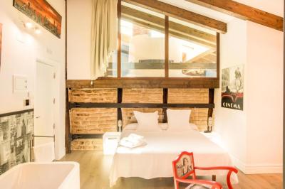 Deluxe Junior Suite 4