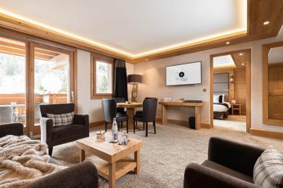Suite 12