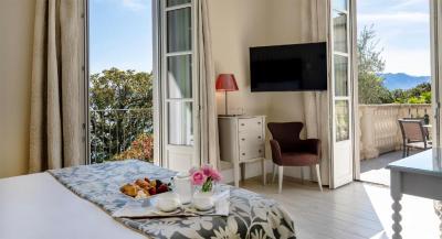 Triple Room with Lake View 7