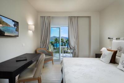 Deluxe Double Room 3