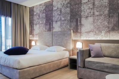 Suite 7