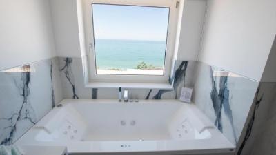 Suite Deluxe con Vista Mare 2