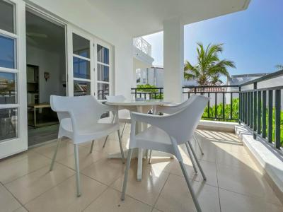 One-Bedroom Apartment 1