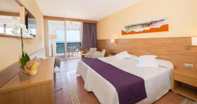 Double Room with Sea View (2 adults) 4