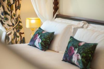 Double Room with Terrace 2