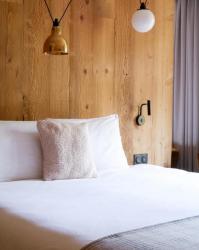 Double Room with Balcony park view 1