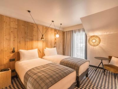 Double or Twin Room with Balcony 5