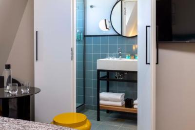 Deluxe Double or Twin Room 1