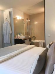 Small Classic Double Room 5