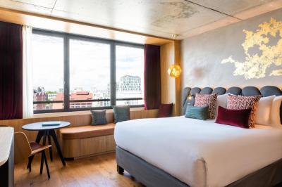 La Muse Room with Queen bed and City View - Upper floor 5
