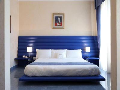 Suite 2